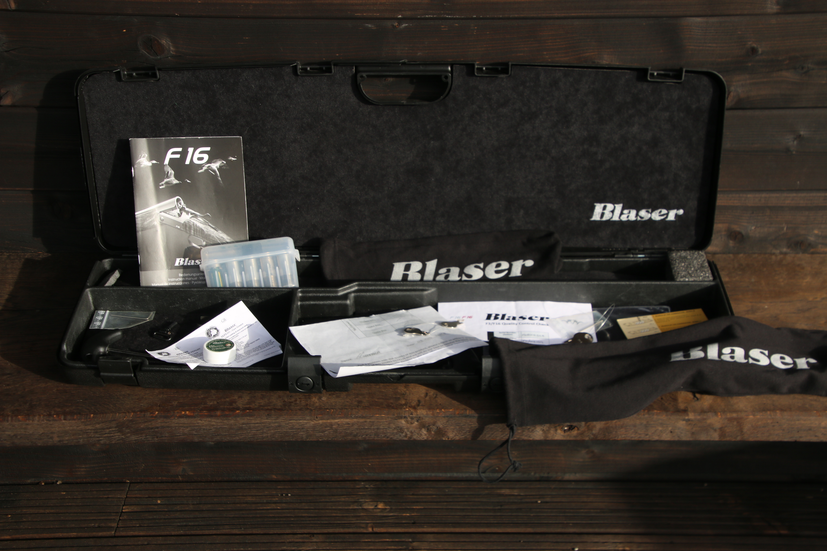 Blaser F16